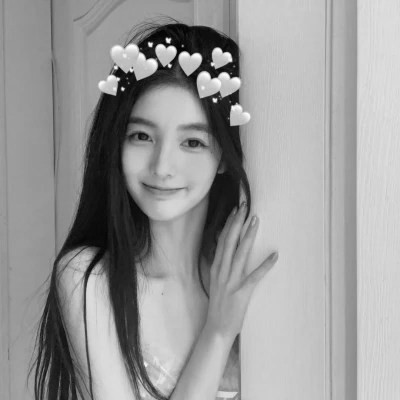 真人黑白少女风头像图片(图139)