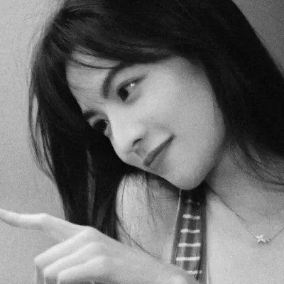 真人黑白少女风头像图片(图118)