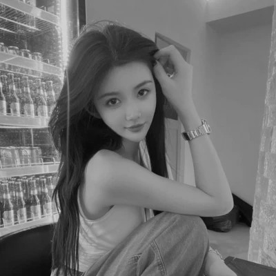 唯美黑白女生头像图片(图23)
