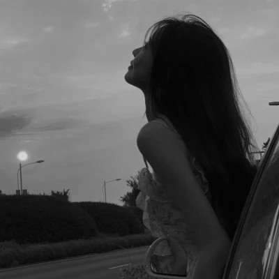 黑白系高清女真人头像(图69)