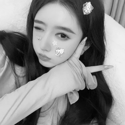 黑白系高清女真人头像(图93)