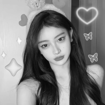 微信女生高清黑白真人头像图片(图75)
