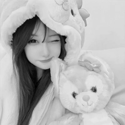 唯美黑白女生头像图片(图65)