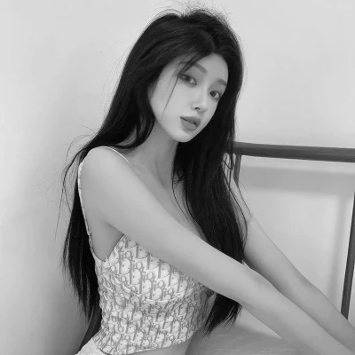 微信女生高清黑白真人头像图片(图73)