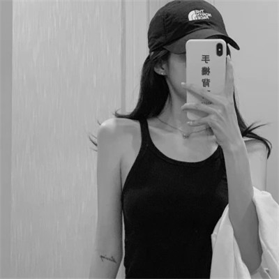 微信女生高清黑白真人头像图片(图96)