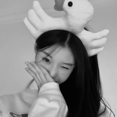 黑白系高清女真人头像(图47)
