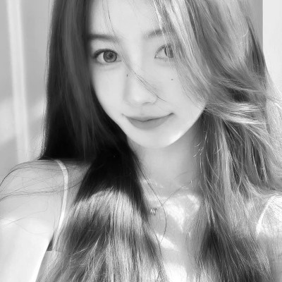 微信女生高清黑白真人头像图片(图8)
