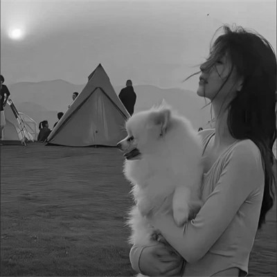 唯美黑白女生头像图片(图116)