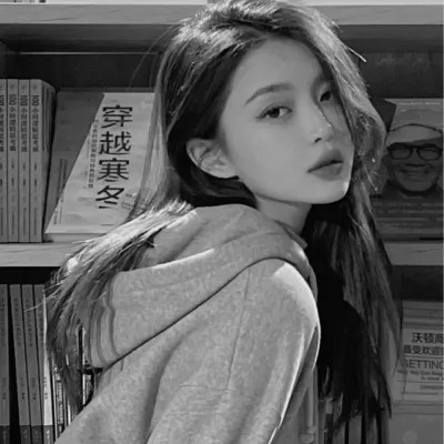 微信女生高清黑白真人头像图片(图57)