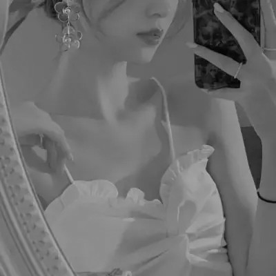 唯美黑白女生头像图片(图66)