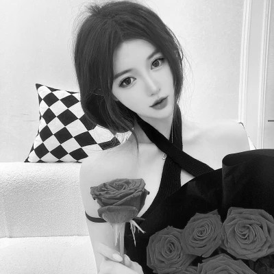 唯美黑白女生头像图片(图67)