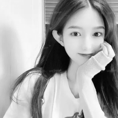 唯美黑白女生头像图片(图109)