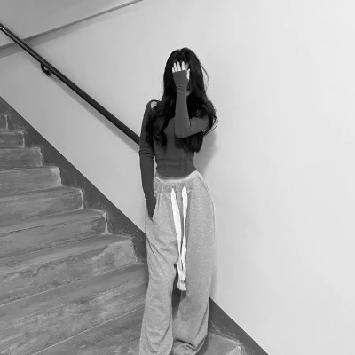 唯美黑白女生头像图片(图100)
