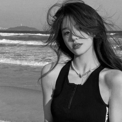 微信女生高清黑白真人头像图片(图16)
