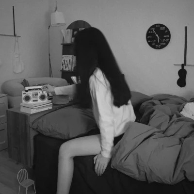 微信ins女生高级黑白头像图片(图94)
