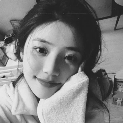 微信ins女生高级黑白头像图片(图61)
