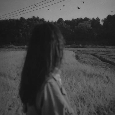 微信ins女生高级黑白头像图片(图85)
