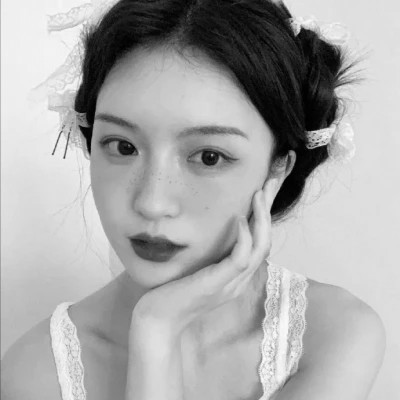 独特高清黑白女生头像(图78)