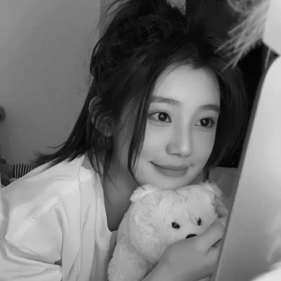 独特高清黑白女生头像(图33)