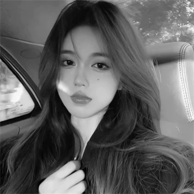 黑白气质微信女生头像图片(图82)