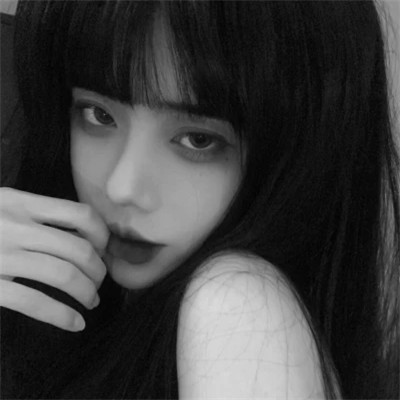 黑白气质微信女生头像图片(图63)
