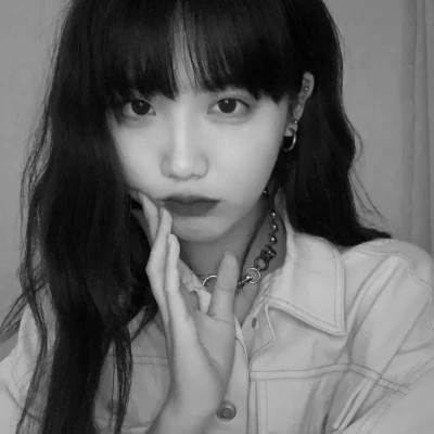 独特高清黑白女生头像(图26)