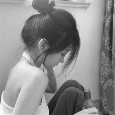 独特高清黑白女生头像(图18)