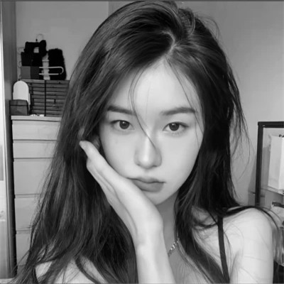 黑白气质微信女生头像图片(图34)