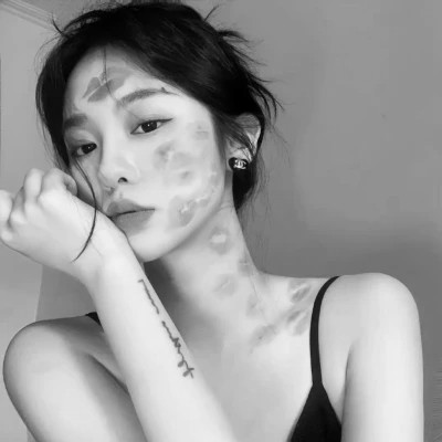 独特高清黑白女生头像(图27)