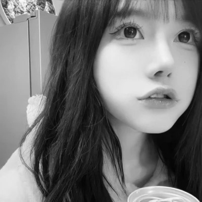独特高清黑白女生头像(图102)