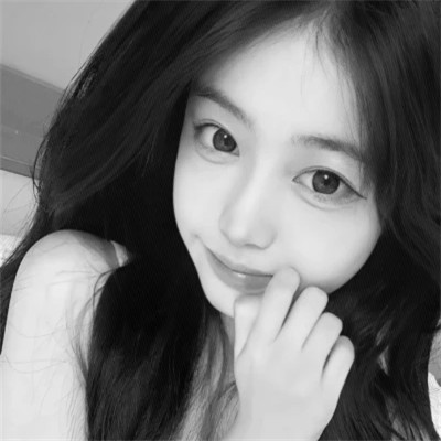 黑白气质微信女生头像图片(图74)