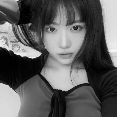 独特高清黑白女生头像(图22)