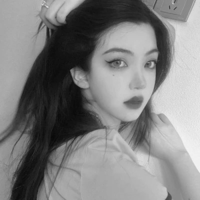 独特高清黑白女生头像(图47)