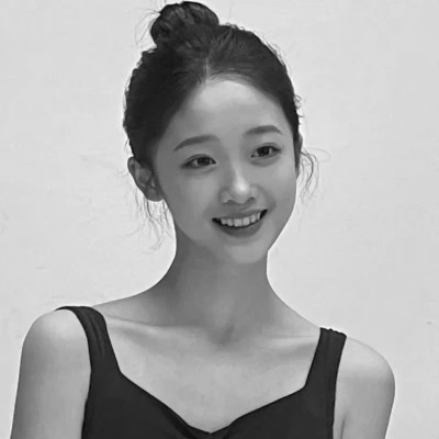 黑白气质微信女生头像图片(图67)