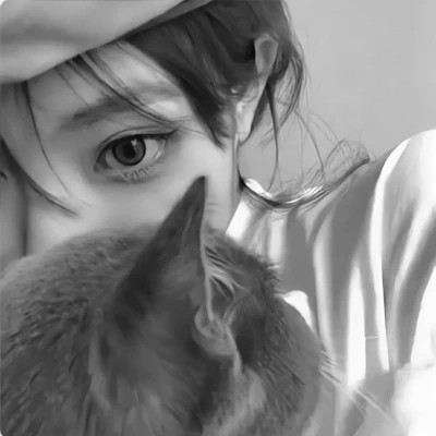 黑白气质微信女生头像图片(图42)