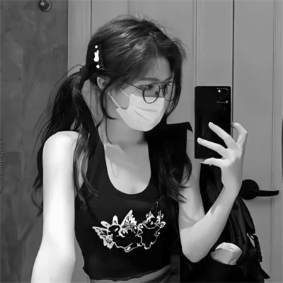 黑白气质微信女生头像图片(图33)