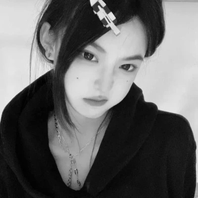 独特高清黑白女生头像(图19)