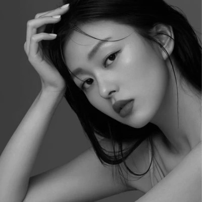 超酷黑白女生头像(图86)