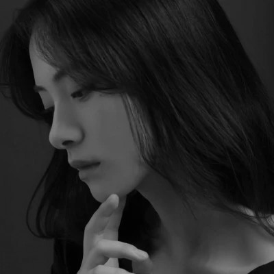 超酷黑白女生头像(图55)