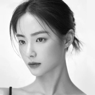 高冷黑白系女头(图84)