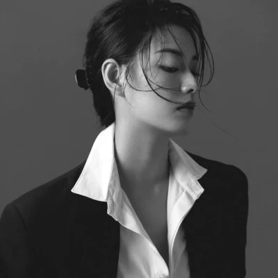黑白高冷女生头像(图117)
