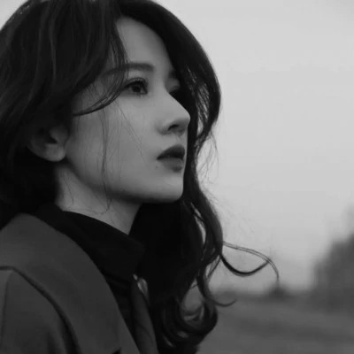 黑白高冷女生头像(图43)