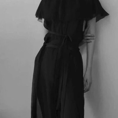 女生不露脸黑白头像(图29)