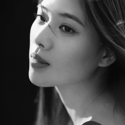 超酷黑白女生头像(图53)