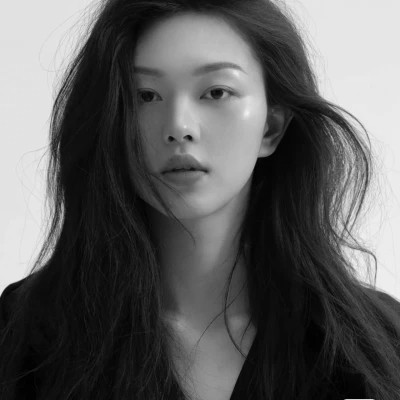 超酷黑白女生头像(图84)