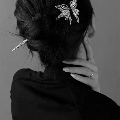 高冷黑白系女头(图57)