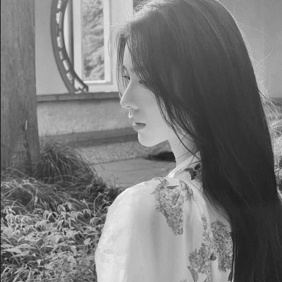 高冷黑白系女头(图56)
