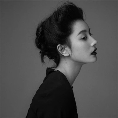 黑白高冷女生头像(图70)