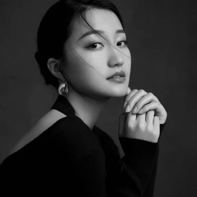 黑白高冷女生头像(图60)