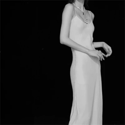 女生不露脸黑白头像(图18)